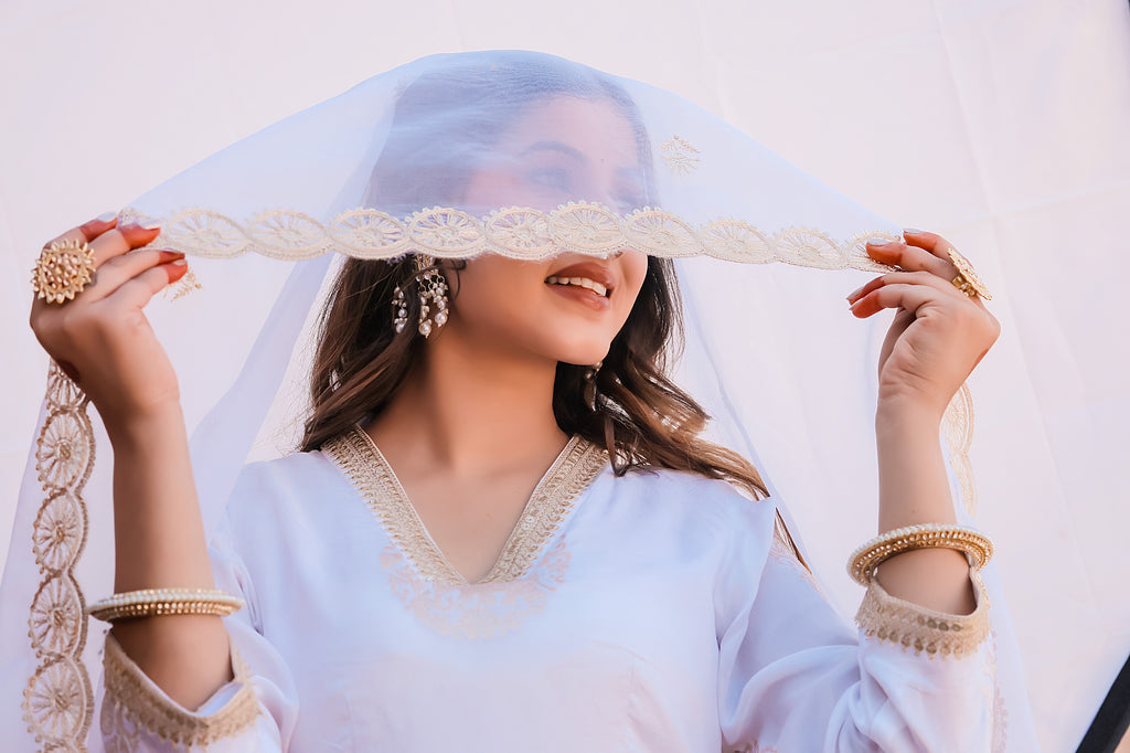 Nazakat-E-Chand Kurta Pants Set