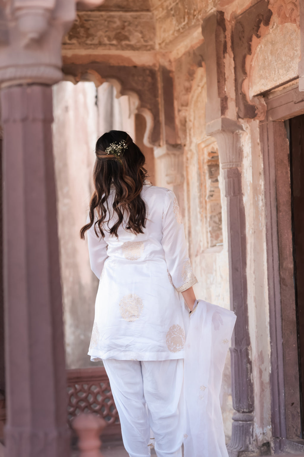 Nazakat-E-Chand Kurta Pants Set