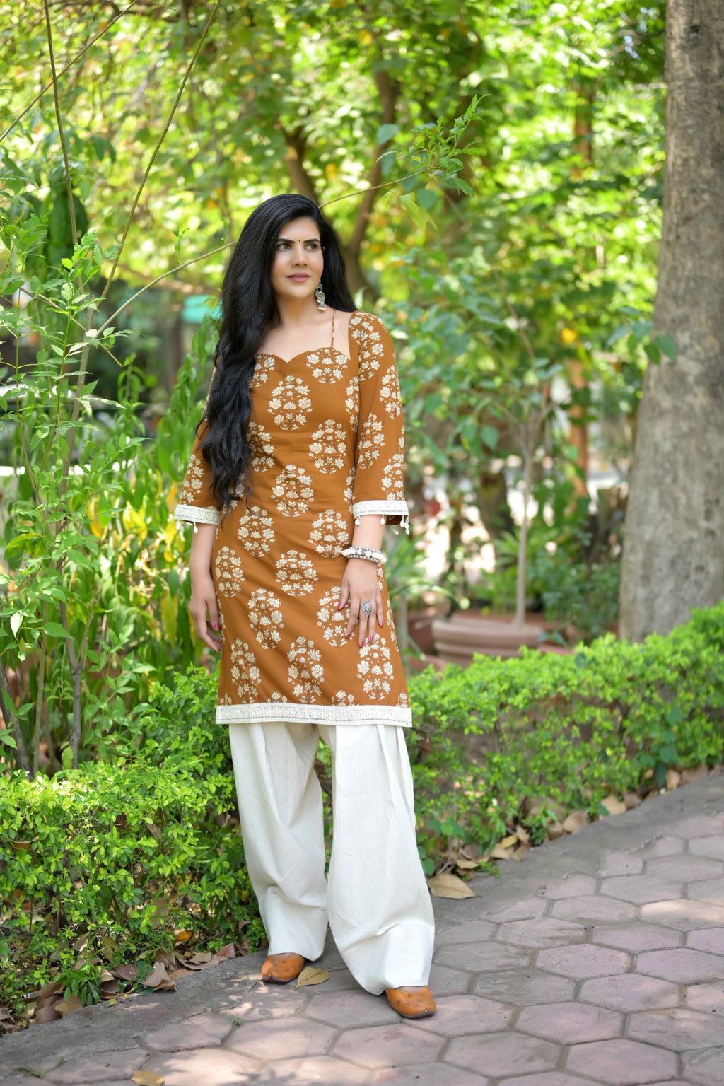 Adah Farshi Salwar Co-ord Set