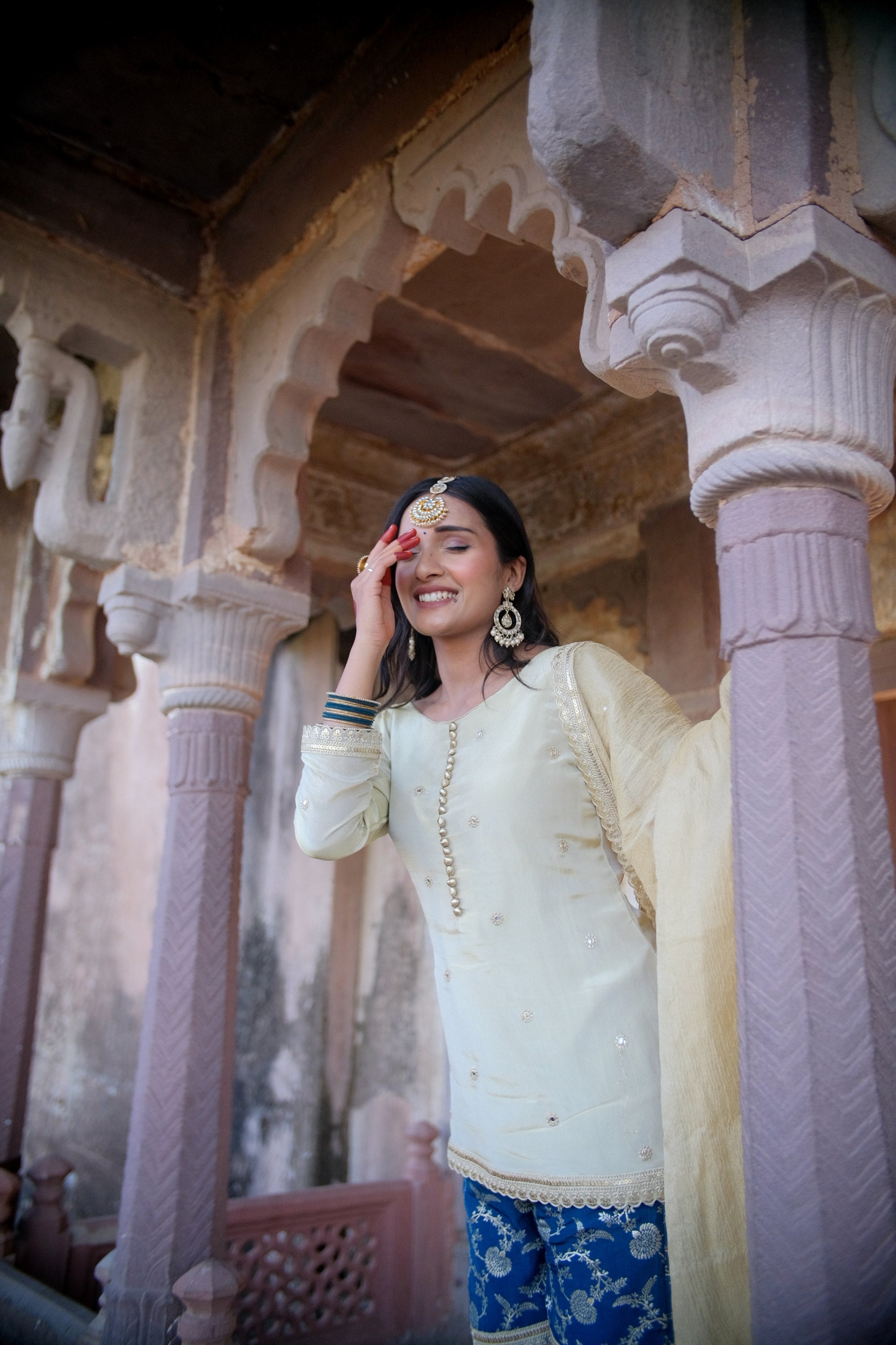 Nazakat-E-Ada Garara Set