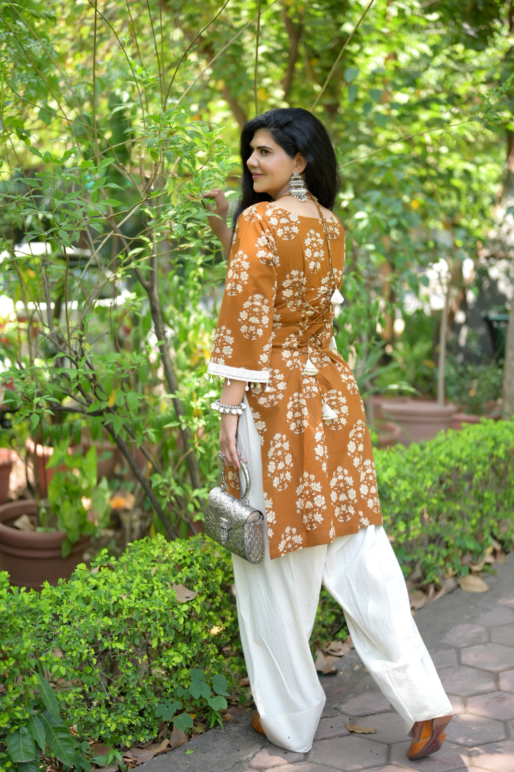 Adah Farshi Salwar Co-ord Set