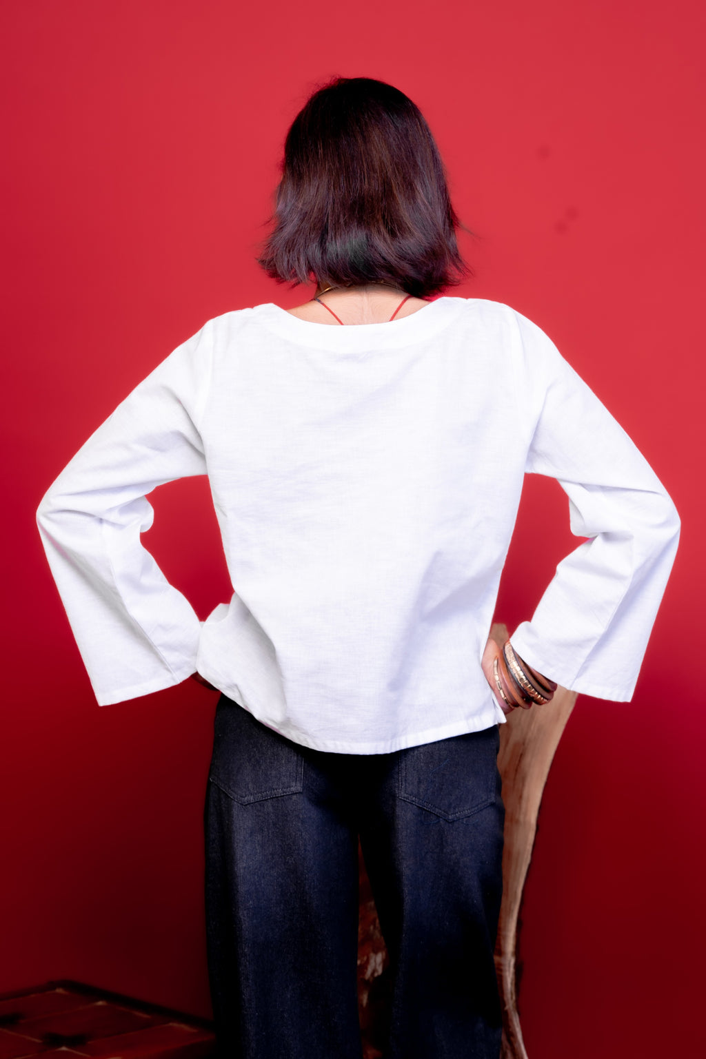 Surkh Saaz Kurti