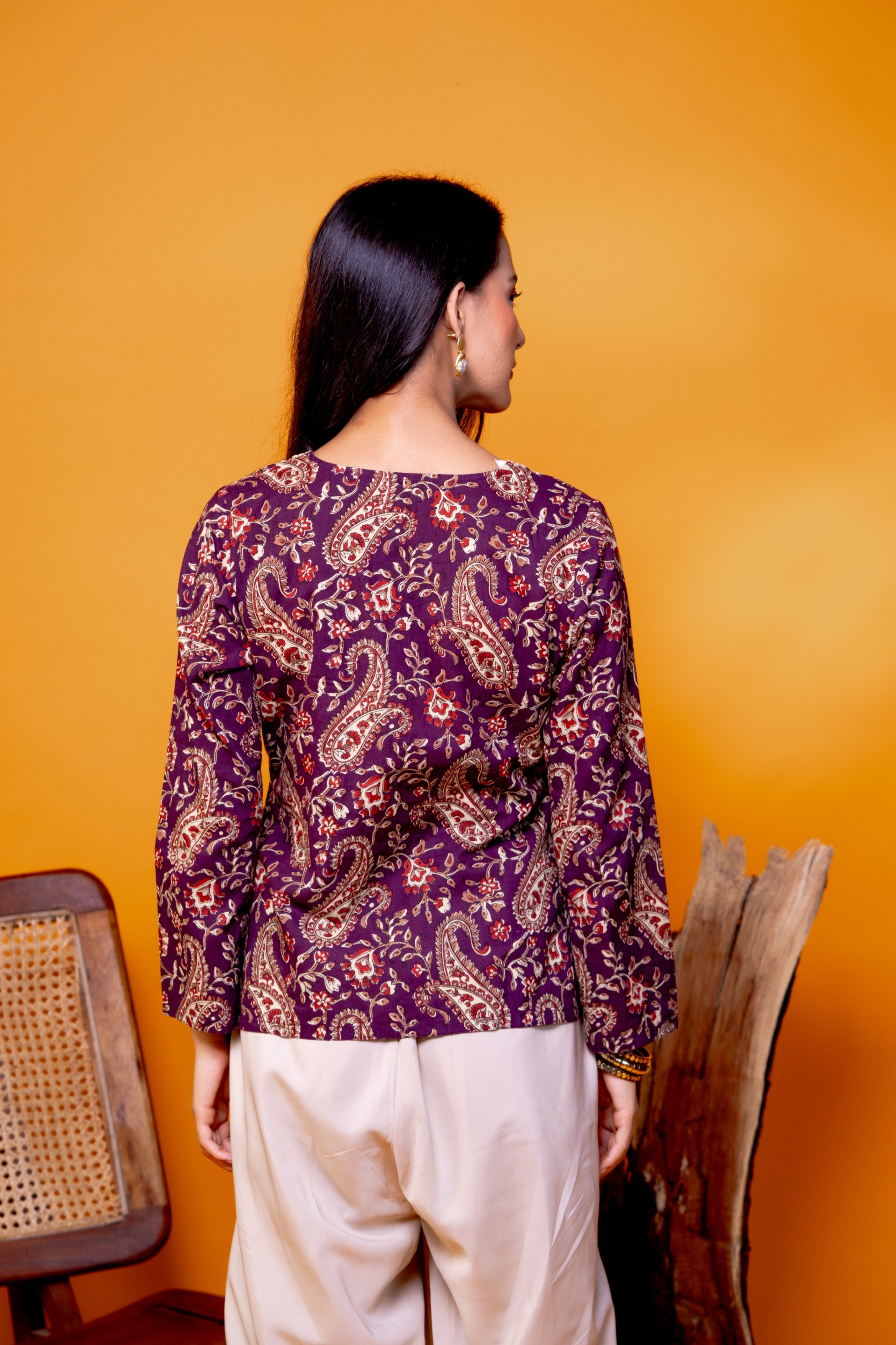 Nazaakat-e-khaas Kurti