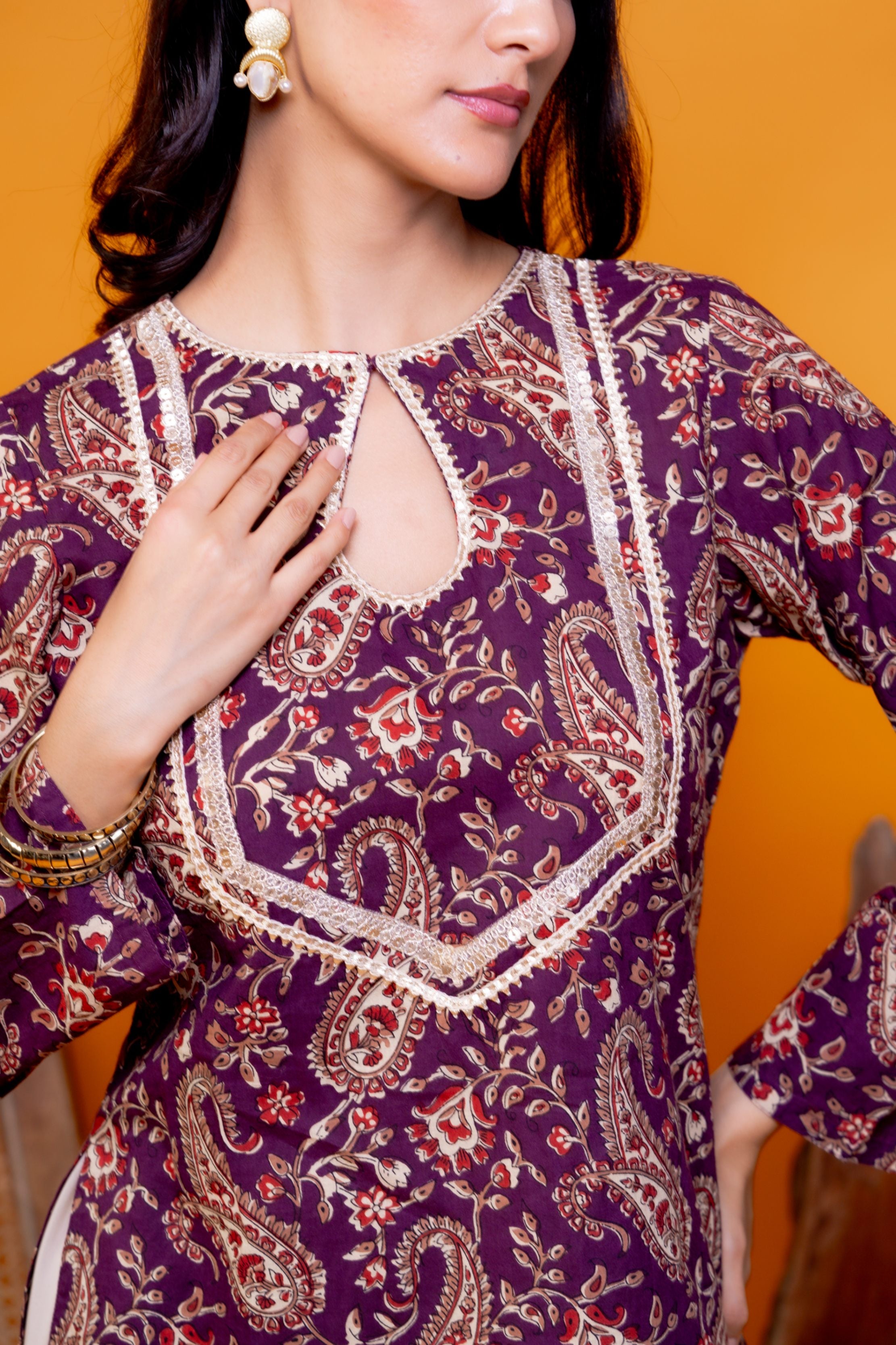 Nazaakat-e-khaas Kurti